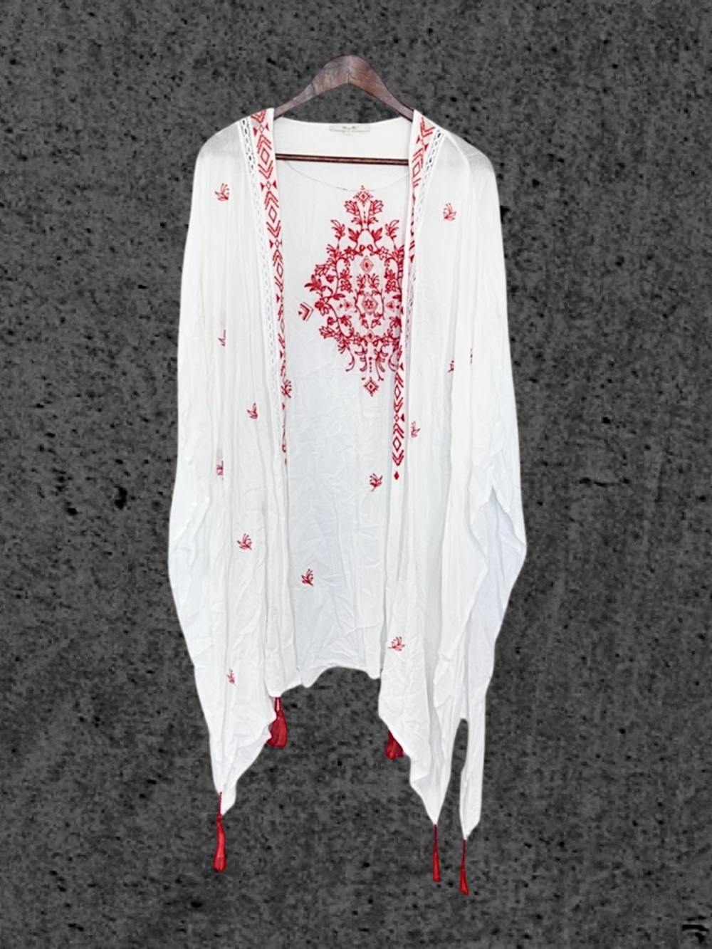 Miss Me White and Red Embroidered Poncho